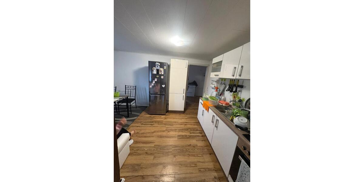 Dachgeschoßwohnung Kirchardt - 3.5 Zimmer, 64 m&sup2;, 670&euro; | Angebot:26705165