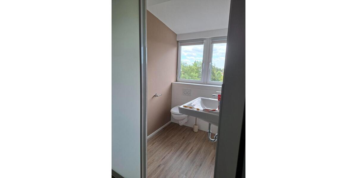 Dachgeschoßwohnung Augsburg Lechhausen - 3 Zimmer, 96 m&sup2;, 1.250&euro; | Angebot:26636175