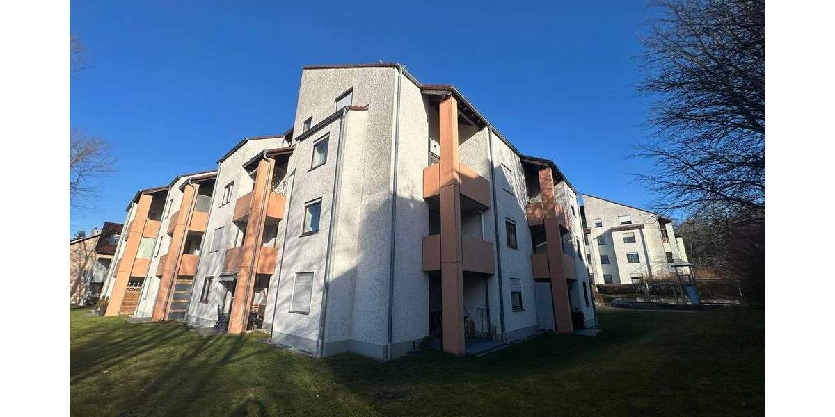 Attraktive neu sanierte 2 ZKB Wohnung mit Einbauküche und Balkon 2 zimmer