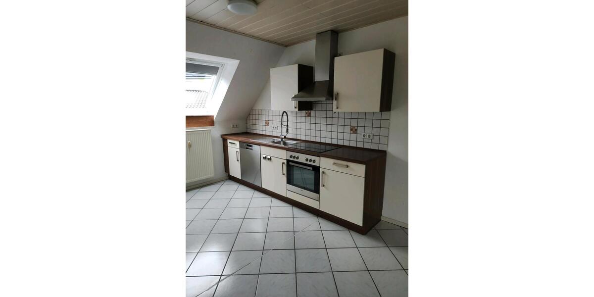 Dachgeschoßwohnung Krickenbach - 4 Zimmer, 108 m&sup2;, 1.200&euro; | Angebot:26185166