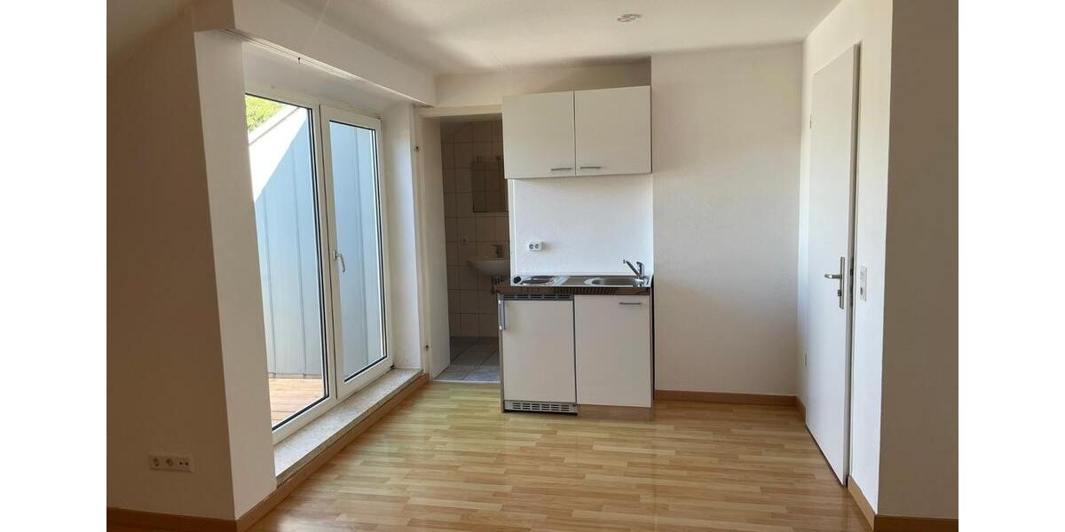 Dachgeschoßwohnung Neukirch - 1 Zimmer, 29 m&sup2;, 390&euro; | Angebot:26611904