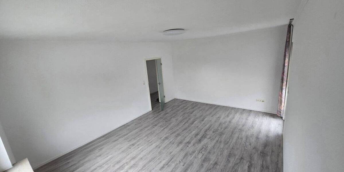 Etagenwohnung Korschenbroich - 3 Zimmer, 110 m&sup2;, 980&euro; | Angebot:25719256