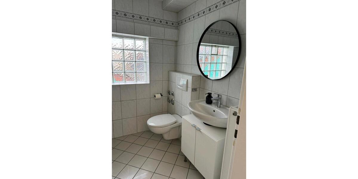 Dachwohnung komplett NEU 2.5 zimmer