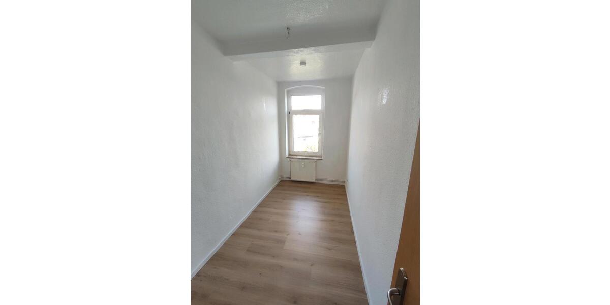 Dachgeschoßwohnung Egeln - 3 Zimmer, 65 m&sup2;, 450&euro; | Angebot:26449023