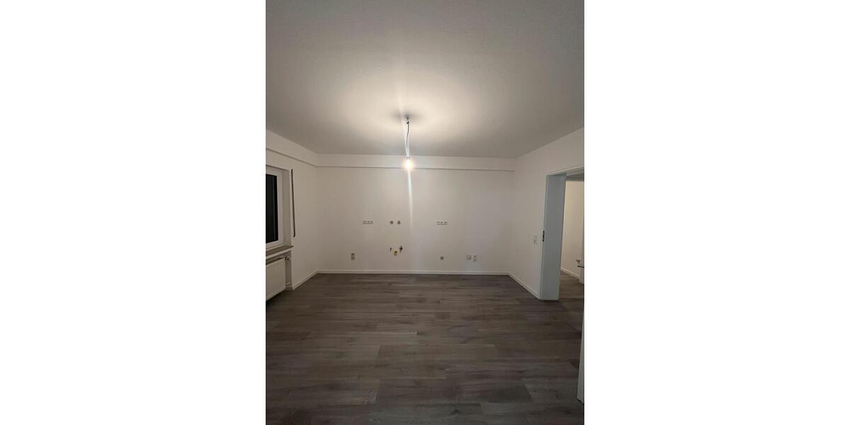 Erdgeschoßwohnung Gladenbach - 1 Zimmer, 93 m&sup2;, 1.005&euro; | Angebot:25962792