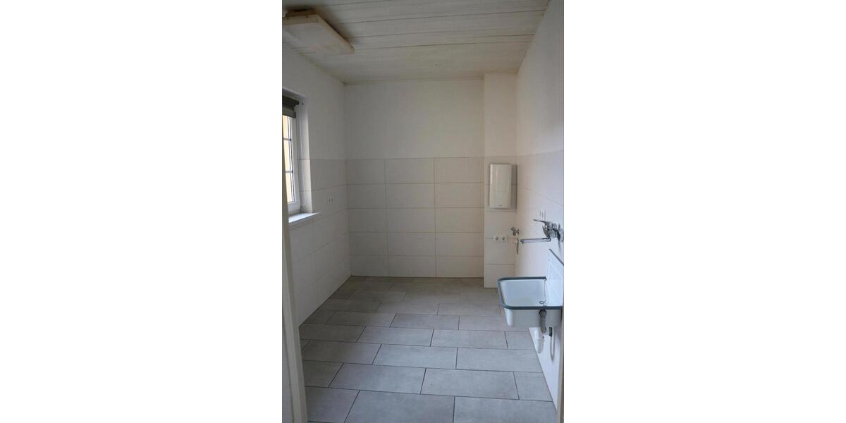 Reihenhaus Uebigau-Wahrenbrück Wahrenbrück - 5 Zimmer, 150 m&sup2;, 850&euro; | Angebot:24362608