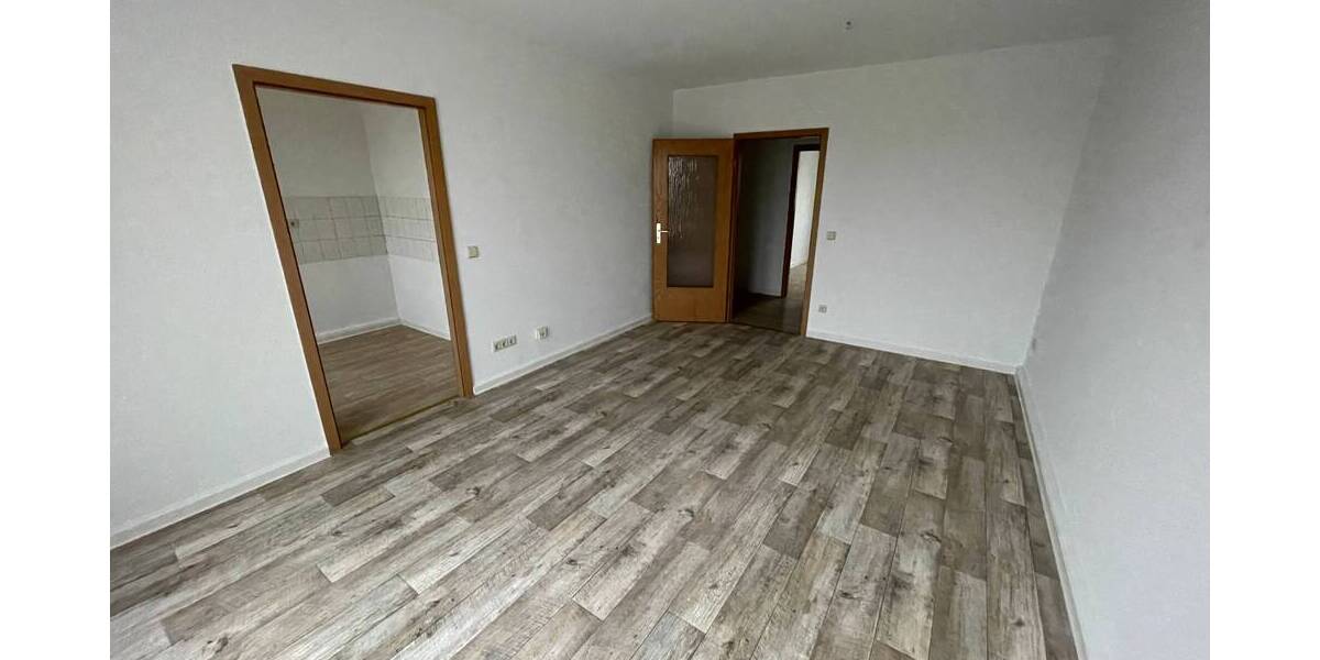 Etagenwohnung Merseburg - 3 Zimmer, 61 m&sup2;, 340&euro; | Angebot:25663962
