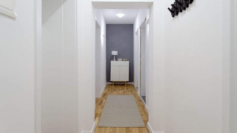 Komplett renoviert Wohnung 3 zimmer
