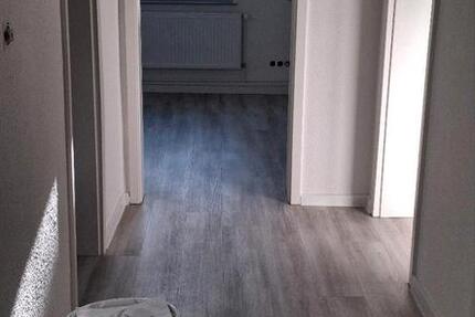 Wohnung Bad Schmiedeberg - 3 Zimmer, 68 m&sup2;, 374&euro; | Angebot:26056313