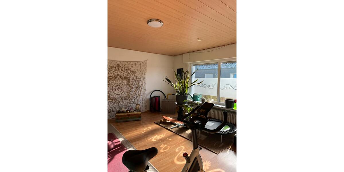 Etagenwohnung Wickede (Ruhr) - 4 Zimmer, 107 m&sup2;, 890&euro; | Angebot:25046378