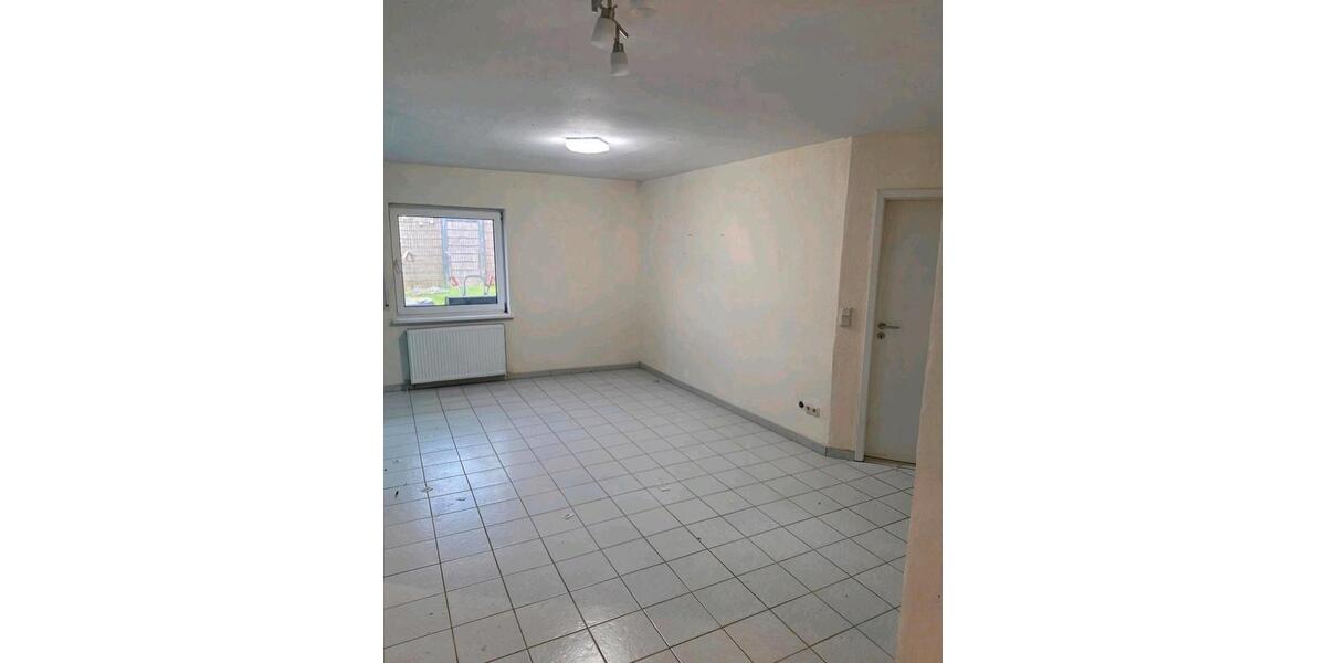 Etagenwohnung Überherrn - 2 Zimmer, 55 m&sup2;, 500&euro; | Angebot:26210907