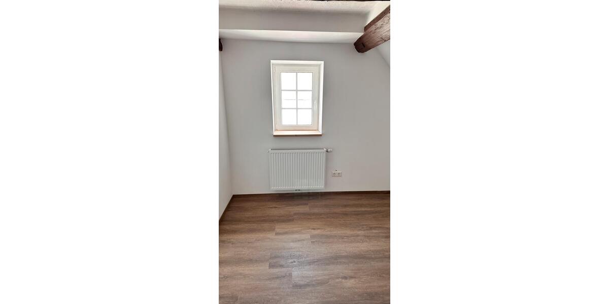 Dachgeschoßwohnung Welzheim - 4 Zimmer, 100 m&sup2;, 700&euro; | Angebot:26454696