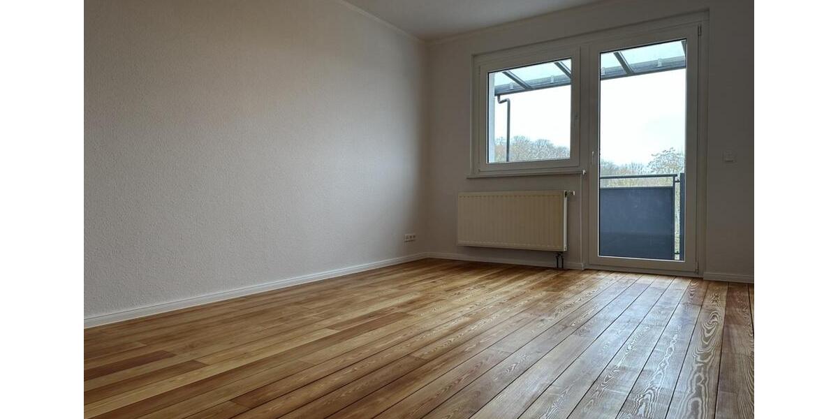 Dachgeschoßwohnung Neubrandenburg - 3 Zimmer, 85 m&sup2;, 1.225&euro; | Angebot:25943906