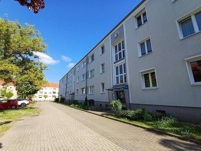 Nette Nachbarn suchen nette Nachbarn - 2. OG links