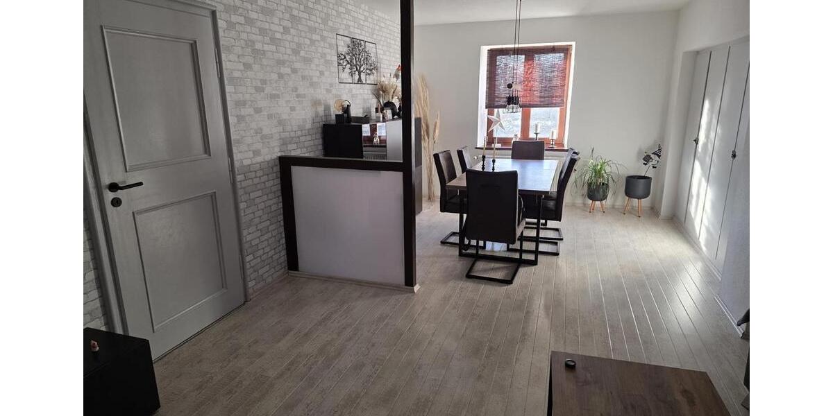 Etagenwohnung Bernburg (Saale) - 4 Zimmer, 145 m&sup2;, 1.150&euro; | Angebot:24678872