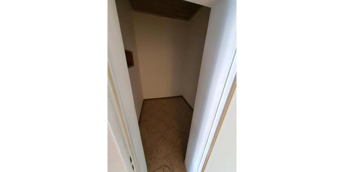 Erdgeschoßwohnung Genthin - 2 Zimmer, 71 m&sup2;, 430&euro; | Angebot:24513248