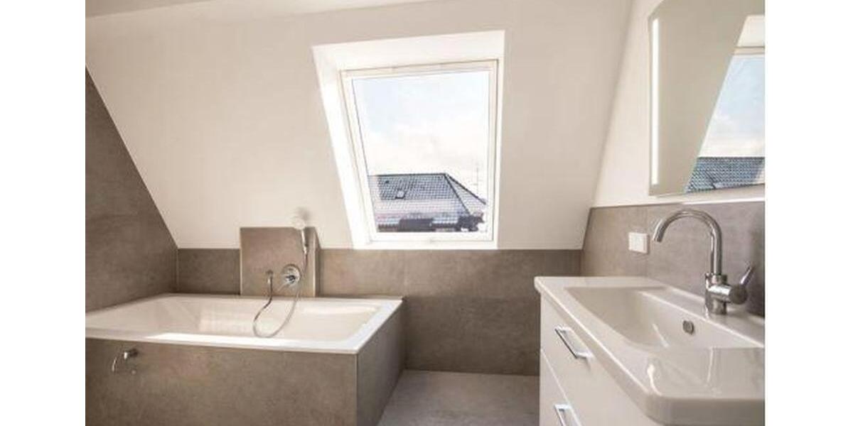 Maisonettenwohnung Essen Stadtbezirk II - 4 Zimmer, 185 m&sup2;, 2.400&euro; | Angebot:26660199