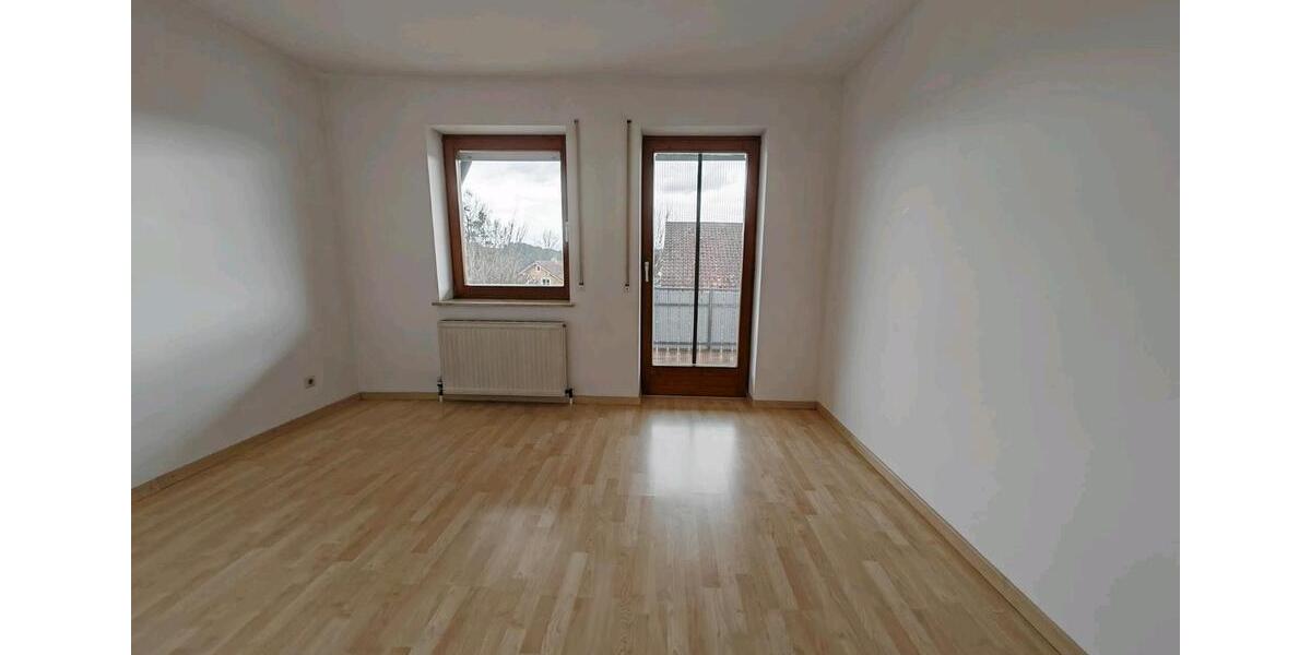 Erdgeschoßwohnung Tiefenbach - 4.5 Zimmer, 100 m&sup2;, 1.100&euro; | Angebot:26014465