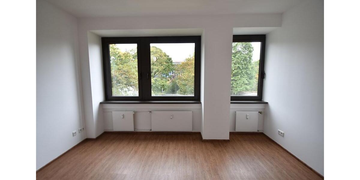 Etagenwohnung Düsseldorf Stadtbezirk 2 - 3 Zimmer, 106 m&sup2;, 1.600&euro; | Angebot:23373800