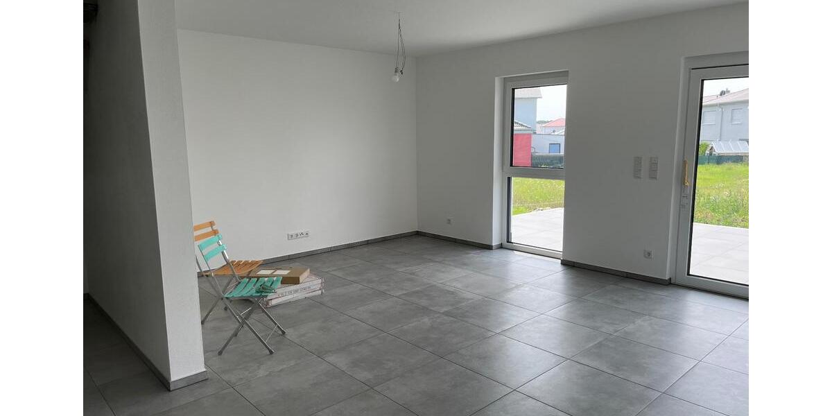 Doppelhaushälfte Markt Erlbach - 5 Zimmer, 121 m&sup2;, 1.690&euro; | Angebot:25652631