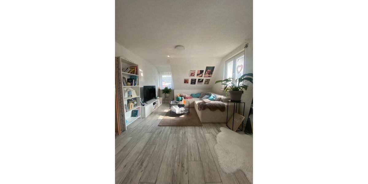 Dachgeschoßwohnung Gaildorf - 3.5 Zimmer, 90 m&sup2;, 1.100&euro; | Angebot:26581379