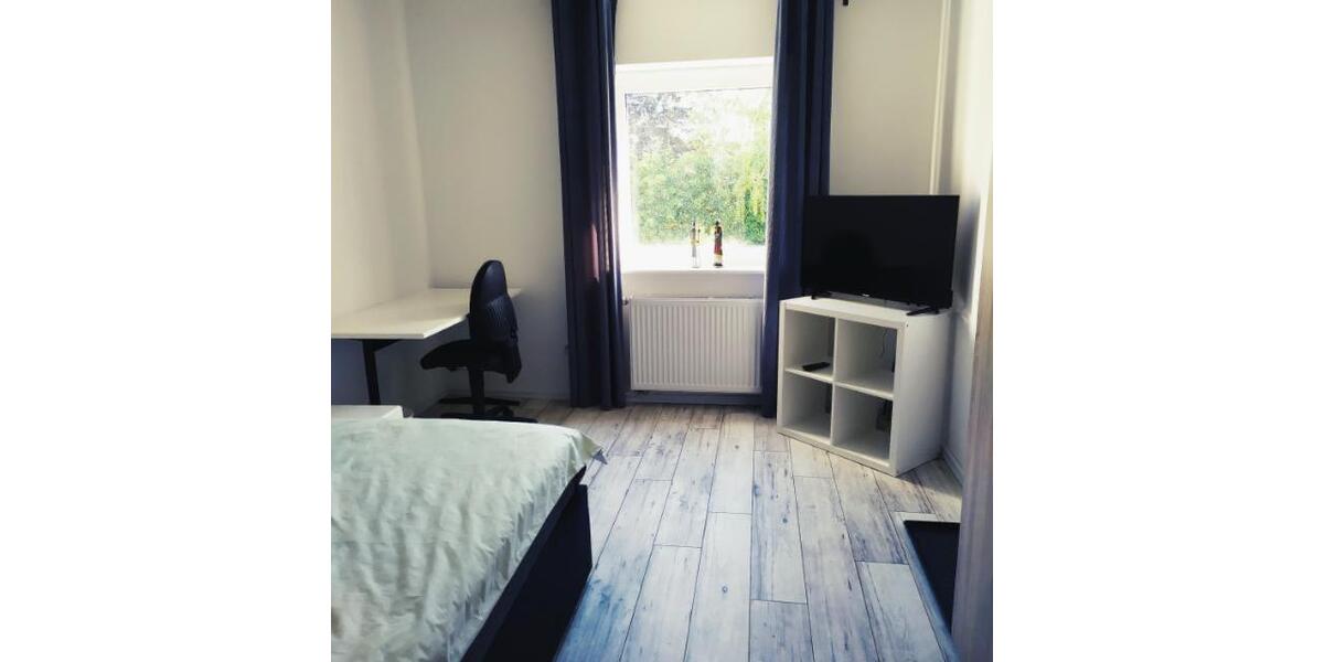 Wohnen auf Zeit Rinteln - 4 Zimmer, 104 m&sup2;, 300&euro; | Angebot:26553828