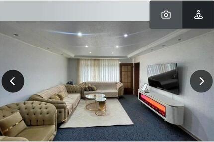 Wuhnung zum mitten 4 zimmer