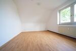 Dachgeschoßwohnung Bebra - 3 Zimmer, 54 m&sup2;, 385&euro; | Angebot:26553858