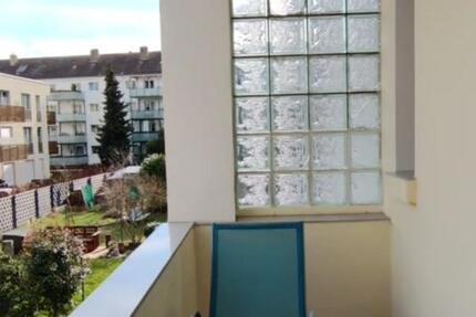 Wohnen auf Zeit Köln Mülheim - 3 Zimmer, 25 m&sup2;, 650&euro; | Angebot:25649811