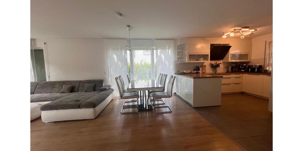 Doppelhaushälfte Schliengen - 5 Zimmer, 145 m&sup2;, 2.150&euro; | Angebot:26592159