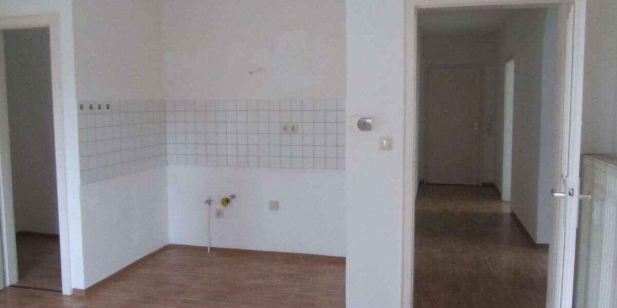 Etagenwohnung Waldershof - 2 Zimmer, 65 m&sup2;, 359&euro; | Angebot:27192201