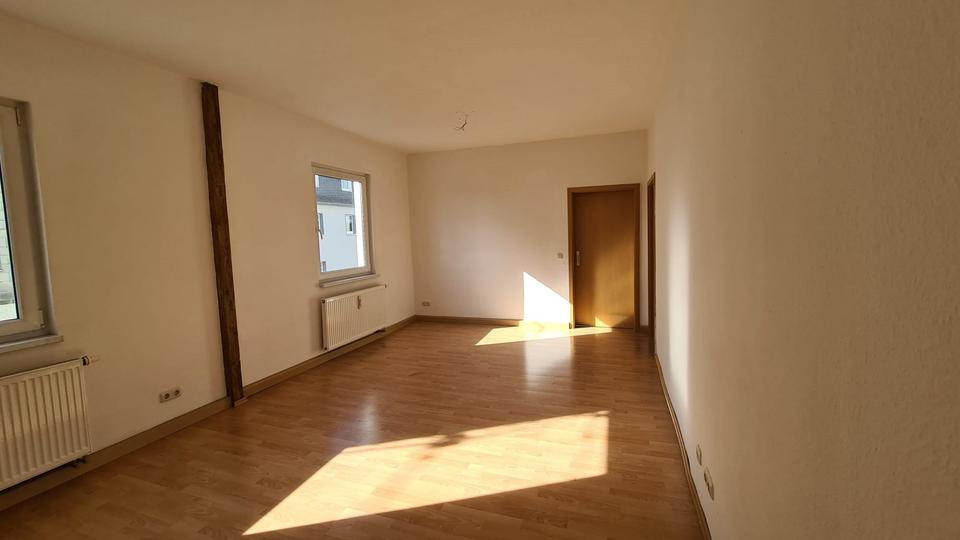 Etagenwohnung Großbreitenbach - 3 Zimmer, 63 m&sup2;, 380&euro; | Angebot:25759404