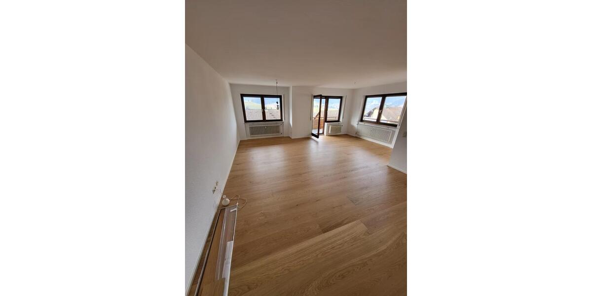 Etagenwohnung Baiersbronn - 2 Zimmer, 72 m&sup2;, 700&euro; | Angebot:25995000