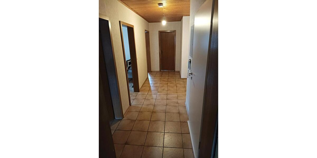 Dachgeschoßwohnung Lohr am Main - 3 Zimmer, 63 m&sup2;, 850&euro; | Angebot:24742150