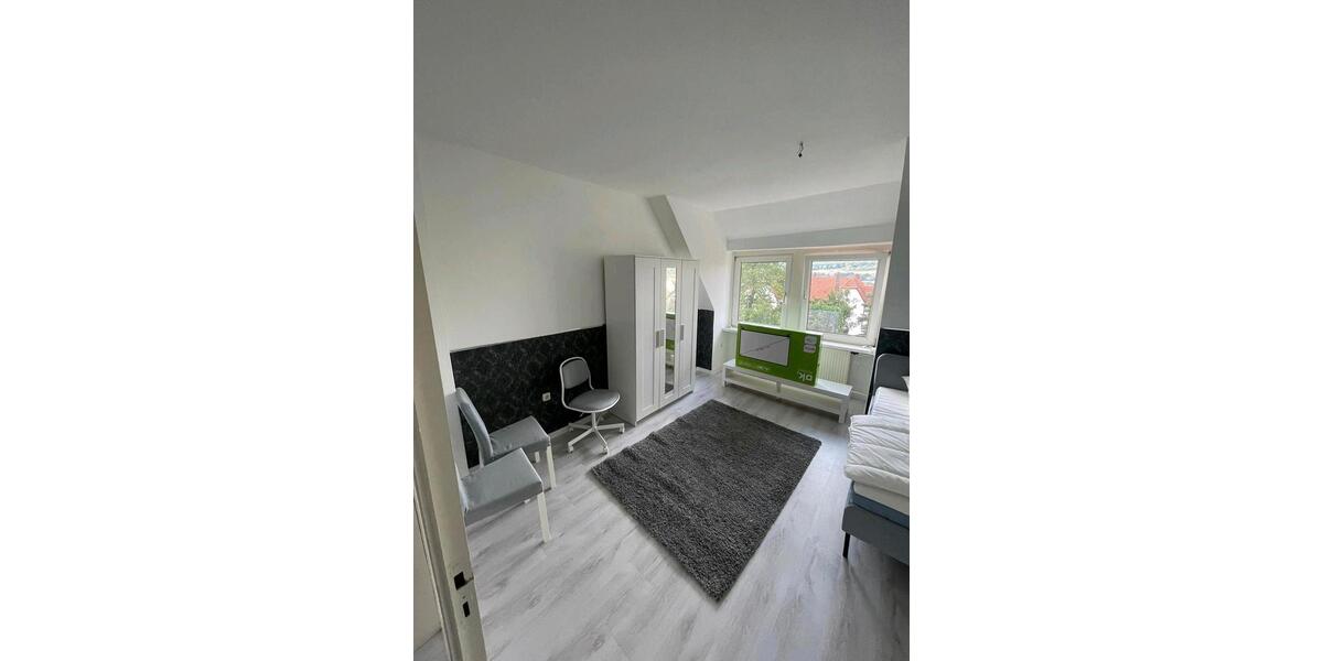 Dachgeschoßwohnung Bebra - 4 Zimmer, 97 m&sup2;, 700&euro; | Angebot:24817640