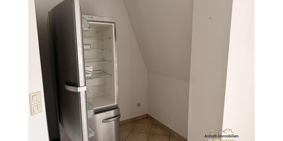 Dachgeschoßwohnung Bitterfeld-Wolfen Bitterfeld - 3 Zimmer, 85 m&sup2;, 645&euro; | Angebot:23744522