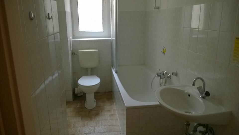 Etagenwohnung Mittweida - 3 Zimmer, 70 m&sup2;, 350&euro; | Angebot:25930648