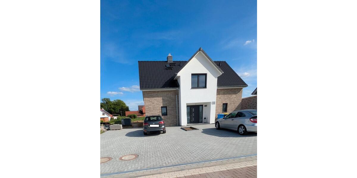 Freistehendes Einfamilienhaus mit Garten, Terrasse & Einbauküche 6 zimmer