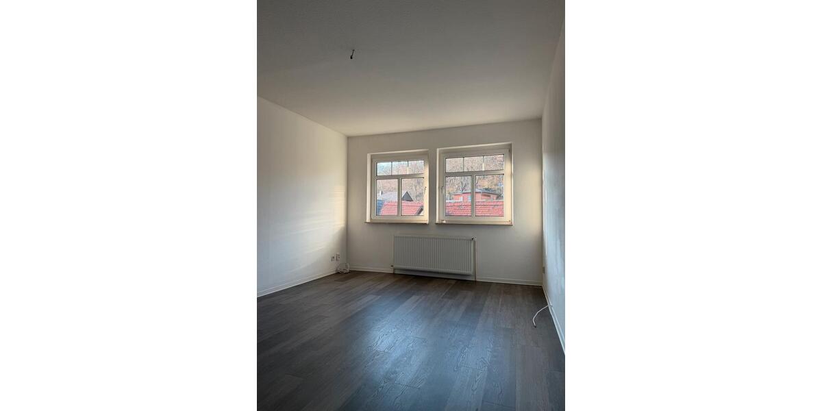 Dachgeschoßwohnung Sangerhausen - 3 Zimmer, 86 m&sup2;, 600&euro; | Angebot:26656969