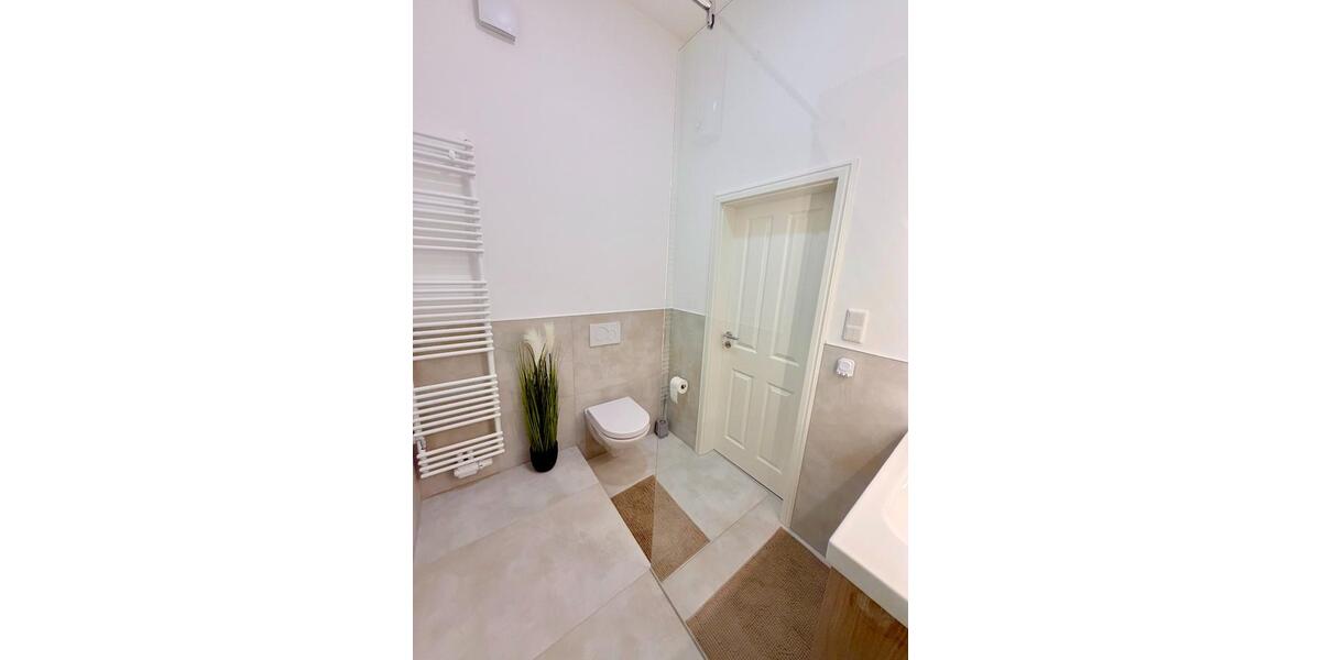 Erdgeschoßwohnung Köln Innenstadt - 12 Zimmer, 85 m&sup2;, 785&euro; | Angebot:24783759