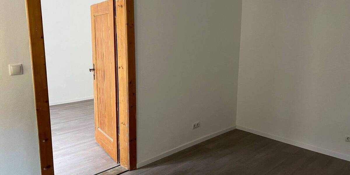 Etagenwohnung Erlangen Innenstadt - 2 Zimmer, 42 m&sup2;, 670&euro; | Angebot:26188536