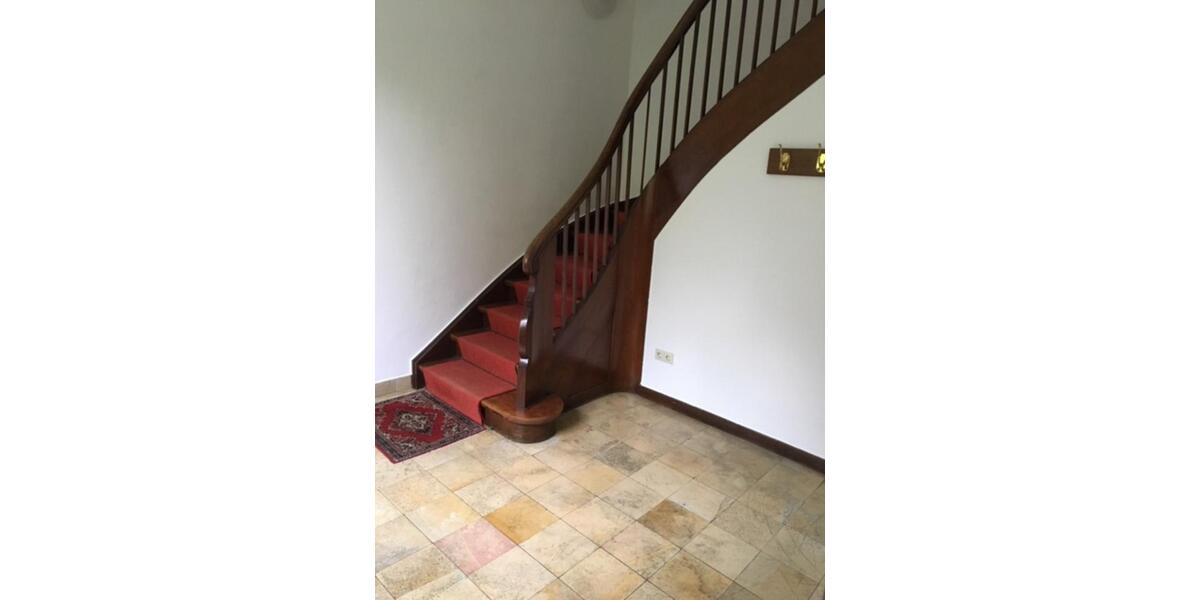 Schöne, helle 5-Zi-Wohnung in Köln-Marienburg, 150 m zum Rhein 5 zimmer