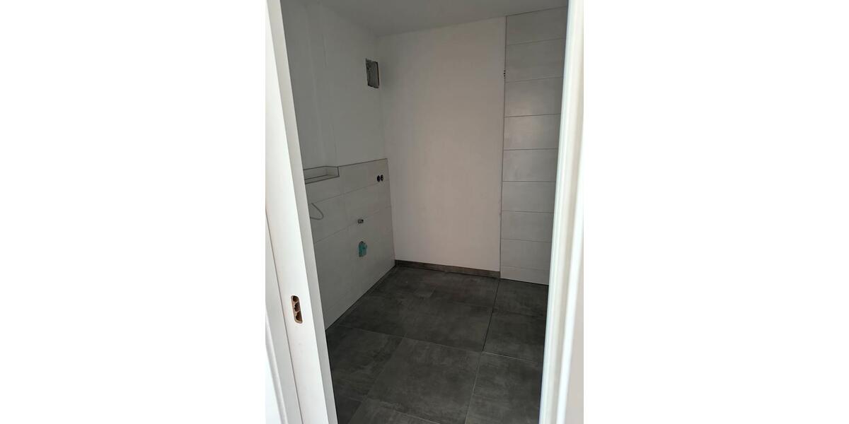 Erdgeschoßwohnung Neu-Ulm Burlafingen - 2 Zimmer, 80 m&sup2;, 1.200&euro; | Angebot:24430392