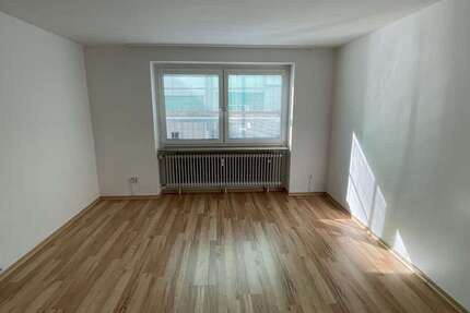 Wohnung Pforzheim - 2 Zimmer, 55 m&sup2;, 560&euro; | Angebot:27042849