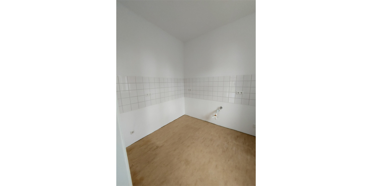 Etagenwohnung Neustrelitz - 1 Zimmer, 48 m&sup2;, 337&euro; | Angebot:25883644