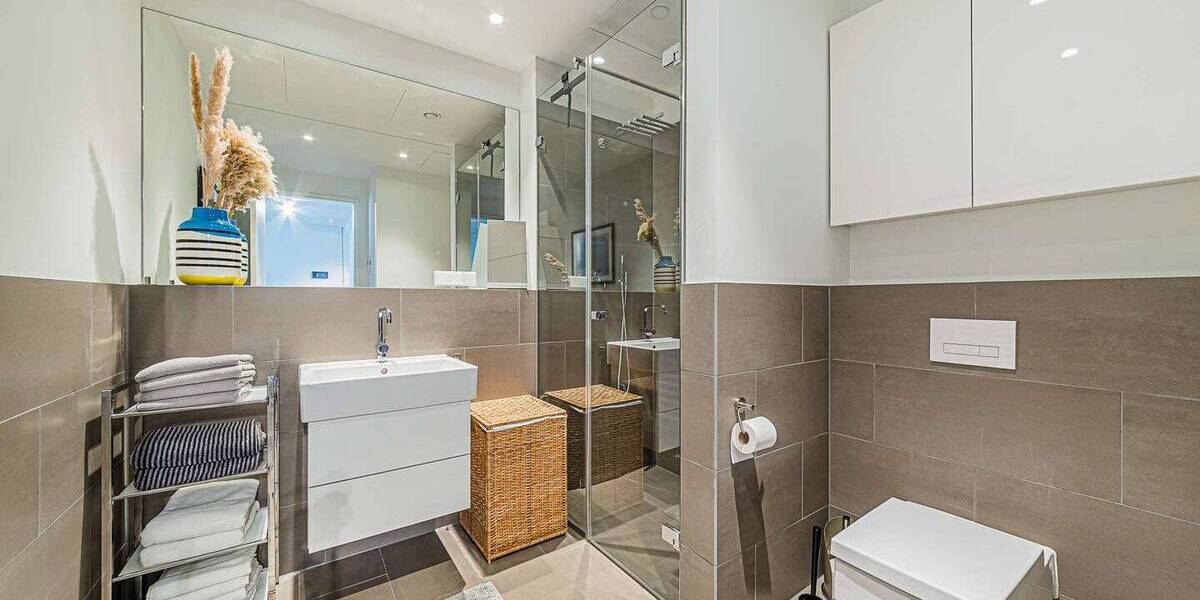 Etagenwohnung Frankfurt am Main Sachsenhausen - 2 Zimmer, 67 m&sup2;, 2.650&euro; | Angebot:25726226