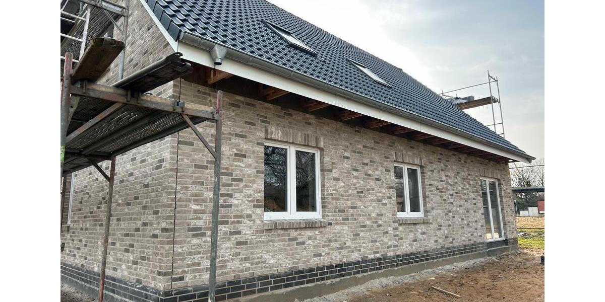 Erdgeschoßwohnung Albersdorf - 4 Zimmer, 170 m&sup2;, 1.400&euro; | Angebot:24944414