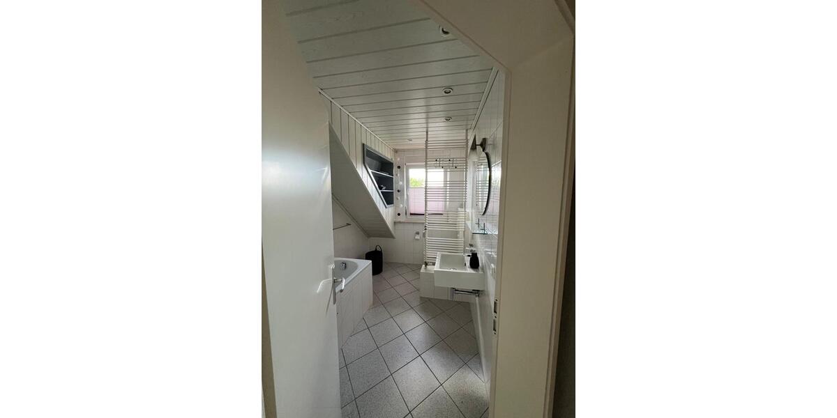 Dachgeschoßwohnung Sinntal - 3 Zimmer, 80 m&sup2;, 575&euro; | Angebot:24650377