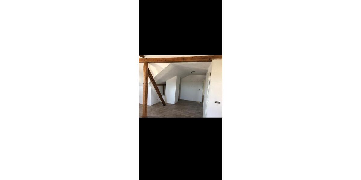 Dachgeschoßwohnung Kaisersesch - 1.5 Zimmer, 100 m&sup2;, 700&euro; | Angebot:26356339
