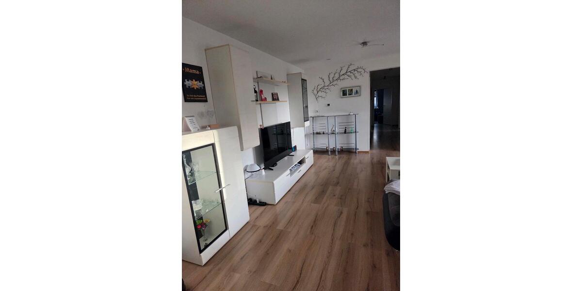Etagenwohnung Sassenburg - 4 Zimmer, 112 m&sup2;, 1.070&euro; | Angebot:25964857